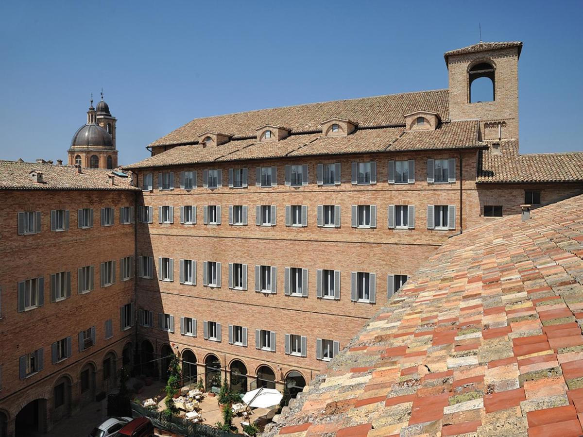 אורבינו Albergo San Domenico מראה חיצוני תמונה