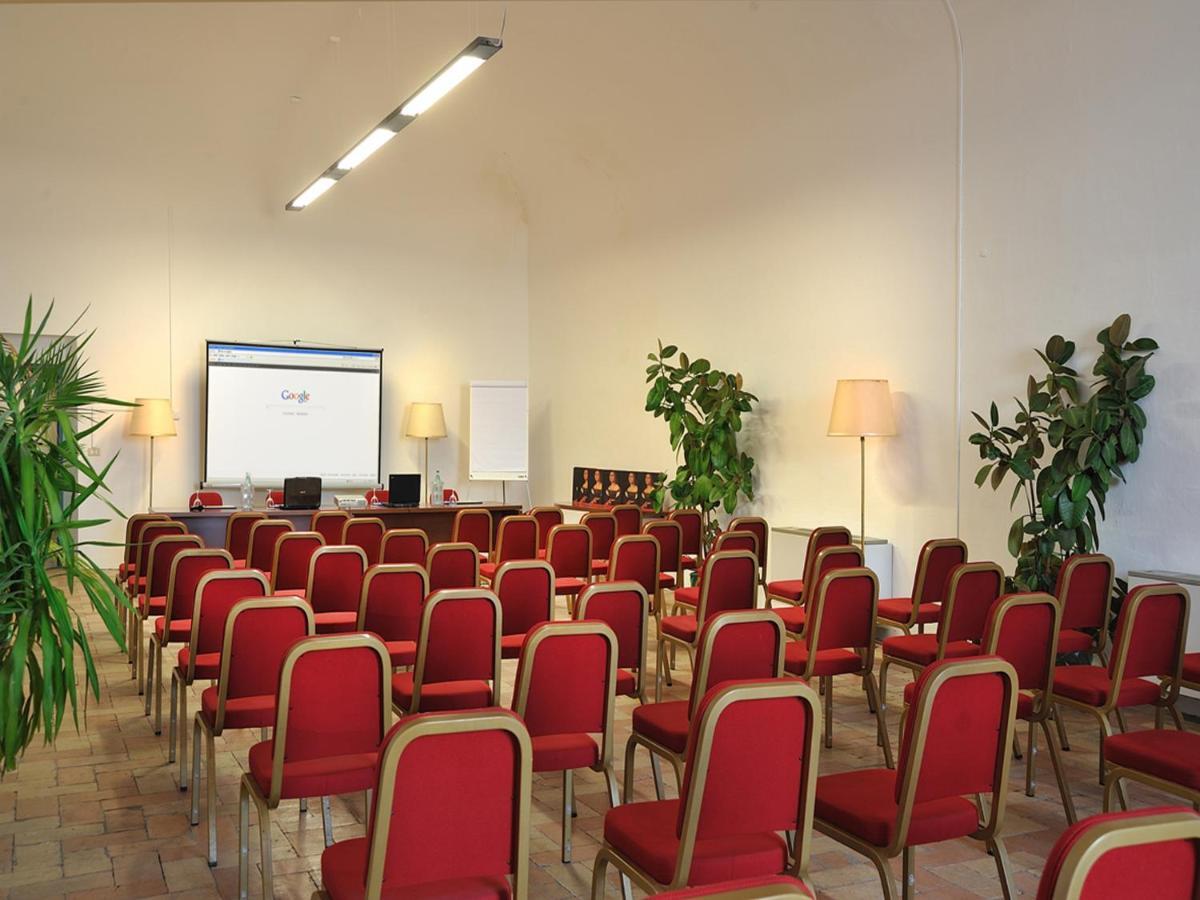 אורבינו Albergo San Domenico מראה חיצוני תמונה